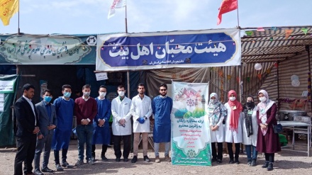 خدمت‌رسانی دانشجویان افغانستانی به زائران مسجد مقدس جمکران