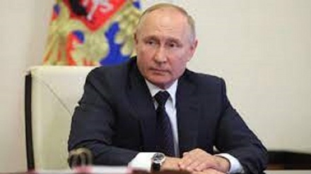 Putin: 'Russia distingua patrioti da traditori'