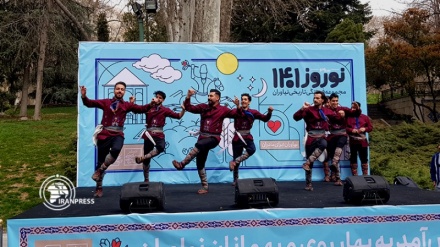 テヘランで、イラン民族文化･手工芸祭りが開催