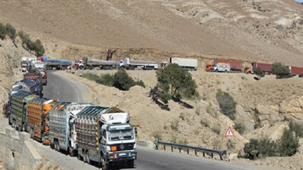 توافق افغانستان و پاکستان برای تردد آزادانه کامیون های تجاری دو کشور