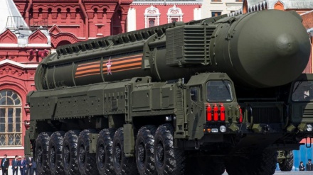 রাশিয়ার পরমাণু সতর্কতায় আমেরিকা কী পিছু হটল?