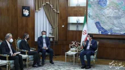 Tahran UAEA ile işbirliğini geliştirmekten memnuniyet duyar