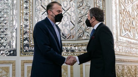 イラン外相が、ＩＡＥＡ事務局長と会談