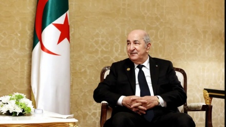 Algeriens Präsident schwört, keine Rechte bezüglich „französischer Kolonialverbrechen“ abzutreten