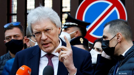  L'ambasciatore russo a Roma, non tutti in Italia d'accordo su invio armi a Kiev