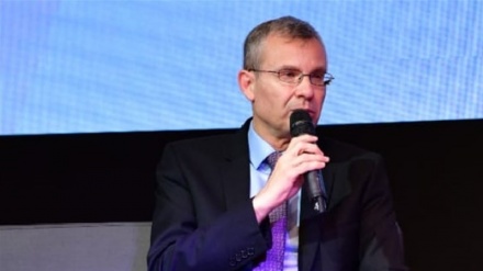 יריב לוין נגד שקד: היא פרצה את גבולות ישראל לאוקראינים