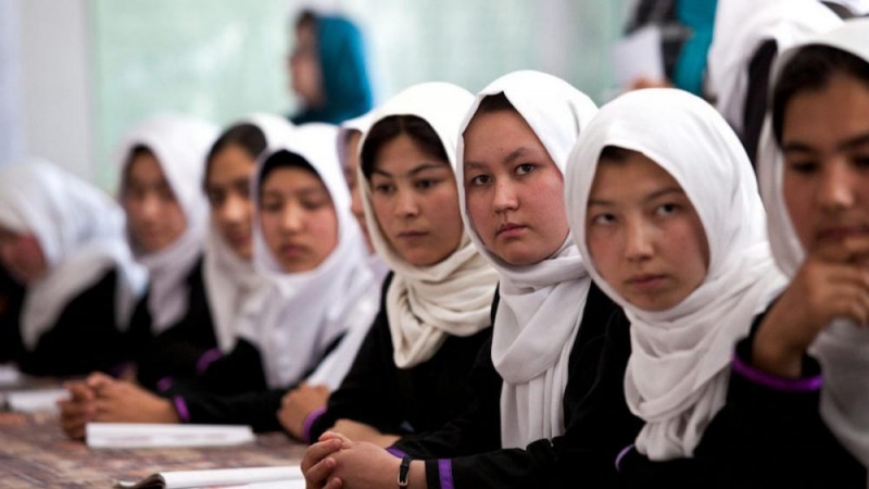تاکید دیده بان حقوق بشر بر تلاش جهان برای بازگشایی مکاتب دخترانه در افغانستان