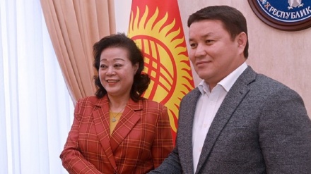 کمک مالی چین به پارلمان قرقیزستان