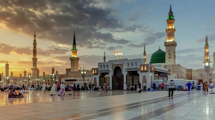 Seluruh Warga Yaman Diusir dari Masjid Nabi Saw