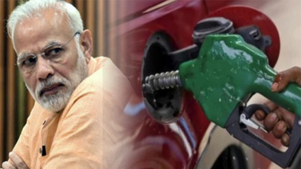वीडियो रिपोर्टः तो क्या भारत में पेट्रोल डीज़ल की क़ीमतों में आग ख़ुद सरकार लगाती है? अंतर्राष्ट्रीय बाज़ार नहीं चुनाव तय करता है भारत में तेल का भाव! 
