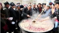 中国・新彊ウイグル自治区のノウルーズと春の祭り