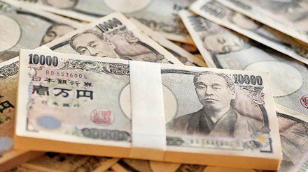 東京市場は円安、約20年ぶりの1ドル126円台を記録