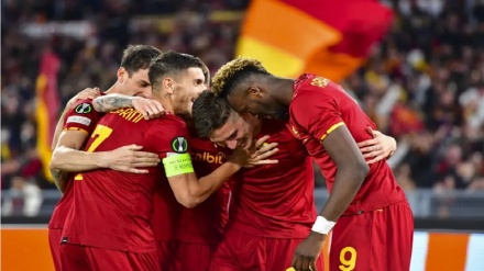 Conference League, Roma vola in semifinale + VIDEO