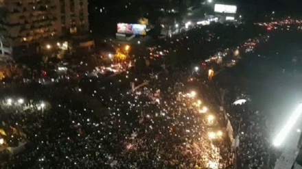 ইমরান খানের সমর্থনে পাকিস্তান জুড়ে লাখ লাখ মানুষের মিছিল