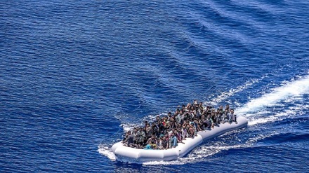 Naufragio di migranti nel Mediterraneo: 100 morti