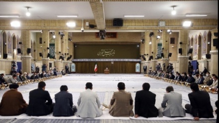 İnğilobi Ali Məğaminə Rəhbəri huzurədə de Kərimə-Ğıroni uns bastey məclis 