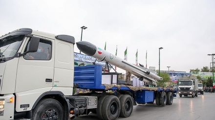 Parade Militer Iran di Mashhad dan Ahvaz (1)