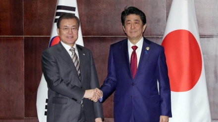 韓国大統領、「安倍政権で関係悪化、日本が右傾化」