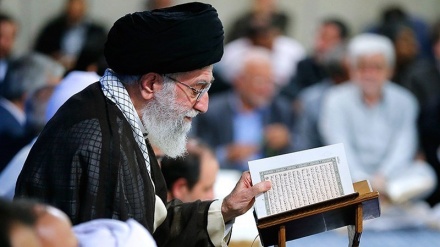 Takim me Kuranin Famëlartë në prani të Liderit Suprem të Revolucionit
