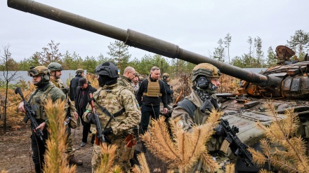 Präsidenten von Polen, Litauen, Lettland und Estland besuchen Kiew 