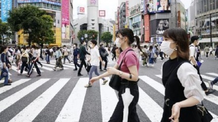 日本の新型コロナ　６９人死亡・５万４９９５人新規感染