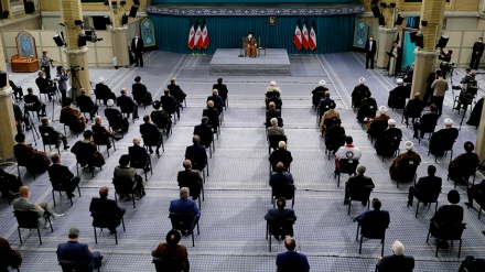 伊朗最高领袖：伊斯兰共和国权力架构使伊朗成为吸引各国的典范