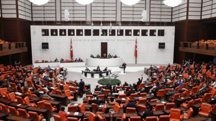 Debat në parlamentin turk për rastin e gazetarit Khashoggi