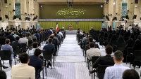 イラン最高指導者が、全国各大学の学生らと会談