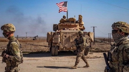 اخراج کاروان نظامیان آمریکایی از سوی اهالی روستایی در شرق سوریه