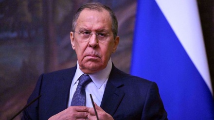 Lavrov: governi occidentali incoraggiano russofobia, cittadini si indignano