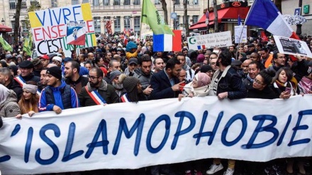  Muslims in France concerned about rising Islamophobia  