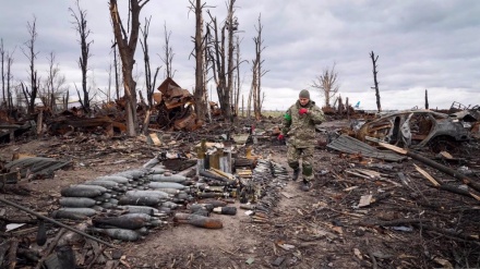  Russian forces seize east Ukrainian city in new phase of offensive 