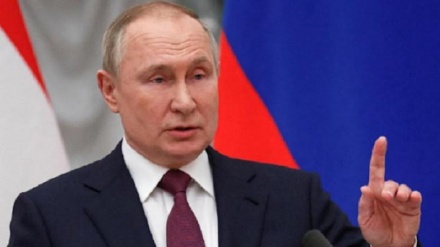 Putin: i Paesi che vogliono ferire la Russia con le sanzioni si fanno male da soli