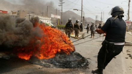 ペルー首都に外出禁止令、燃料高騰への抗議デモ暴動化で