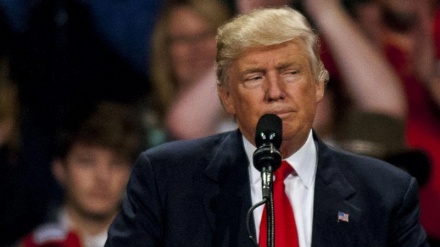 Migranti, USA: Trump attacca Biden 