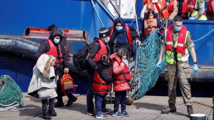 Expert: UK plan to send asylum-seekers to Rwanda ‘contravenes Geneva Convention'