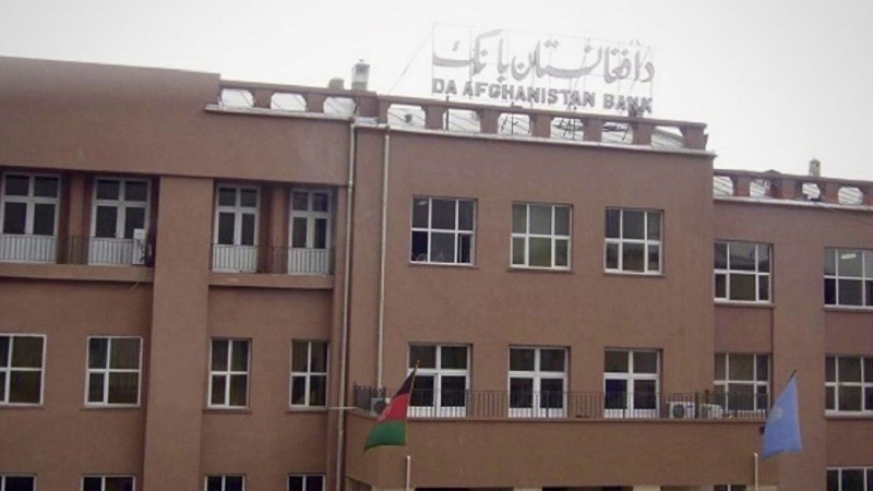 بانک مرکزی افغانستان برای کنترل بازار ۱۲ میلیون دلار تزریق می‌کند