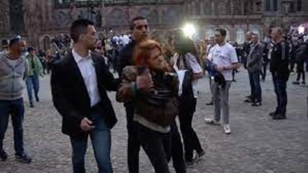 Francia, continuano le proteste contro Macron