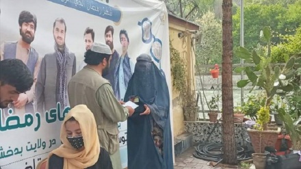توزیع کمک های رمضانی برای ۱۰۰ خانواده نیازمند در بدخشان 