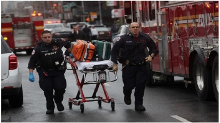 New York  metrosunda silahlı saldırı