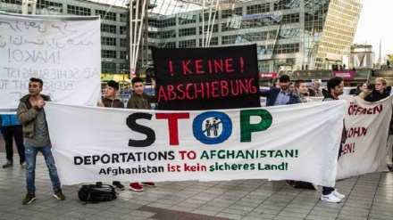 ドイツ政府が難民に差別的対応