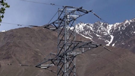تاجیکستان 3 روستای افغانستان را با برق تامین کرد