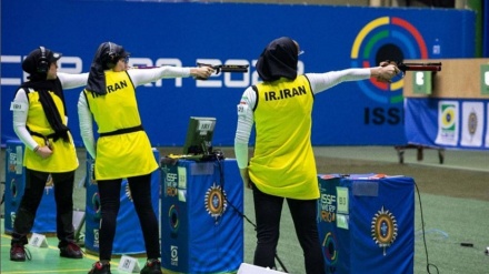 国际射击运动联合会赞扬伊朗射手的着装
