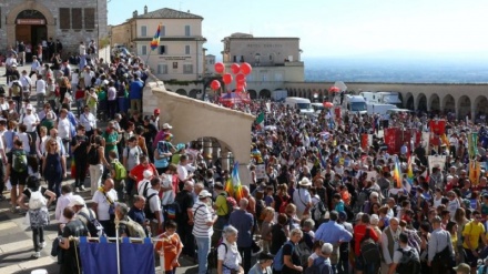 Ucraina: marcia per la pace Perugia-Assisi. Fermate la guerra, è una follia