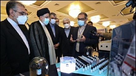 राष्ट्रपति रईसीः परमाणु वार्ता में ईरानी जनता के अधिकारों से एक क़दम भी पीछे हटना मंज़ूर नहीं, संसद सभापतिः परमाणु वार्ता से गैरेंटेड आर्थिक हित हासिल हों!