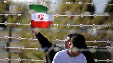 ইসলামি প্রজাতন্ত্র দিবস উদযাপিত হলো ইরানের মিলাদ টাওয়ারে