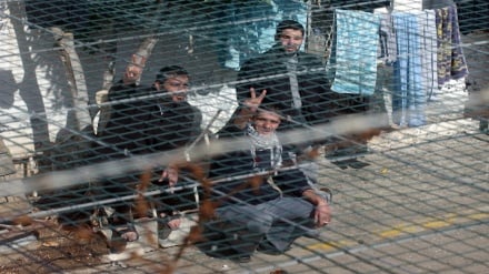 Të burgosurit palestinezë vazhdojnë të bojkotojnë gjykatat ushtarake të regjimit sionist