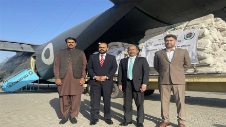 ارسال نخستین محموله کمکی پاکستان به سیل‌زدگان افغان