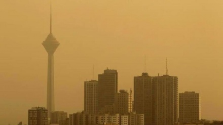 Severe sandstorm sweeps across Iran, forcing closure of universities, offices