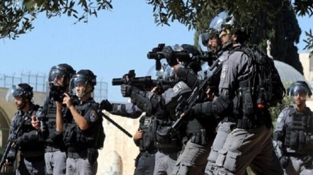 زخمی شدن یک خبرنگار فلسطینی به ضرب گلوله نظامیان صهیونیست